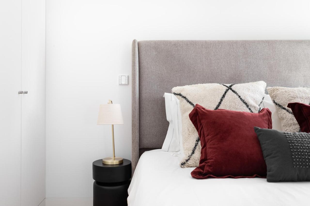 Joivy Elegant 1-Br Apartment In Perfect Centre Лиссабон Экстерьер фото